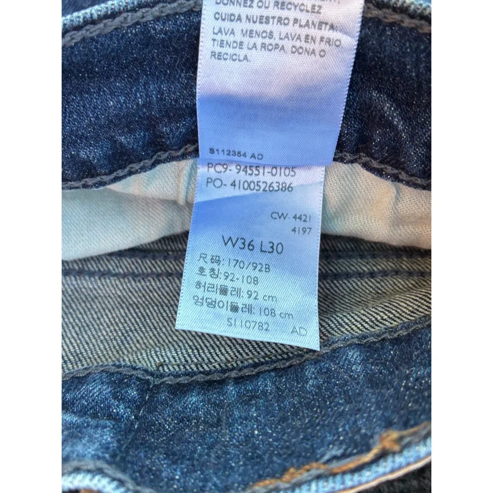 Levis 551 Z Authentic Straight Jeans Mens 36x30 Medium Wash Blue 94551-0105